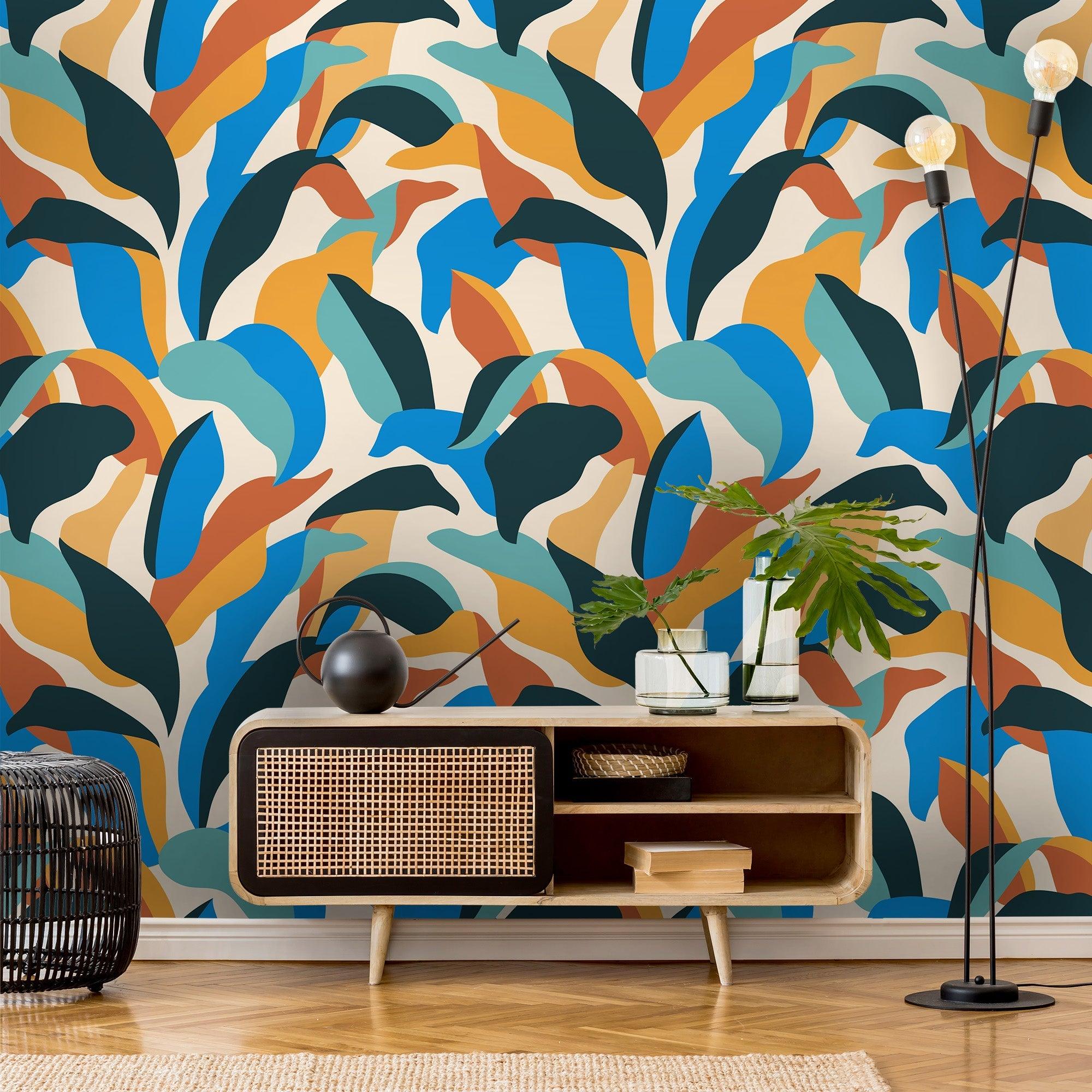 papier peint organique pétale de couleurs dans une entrée avec meuble en bois