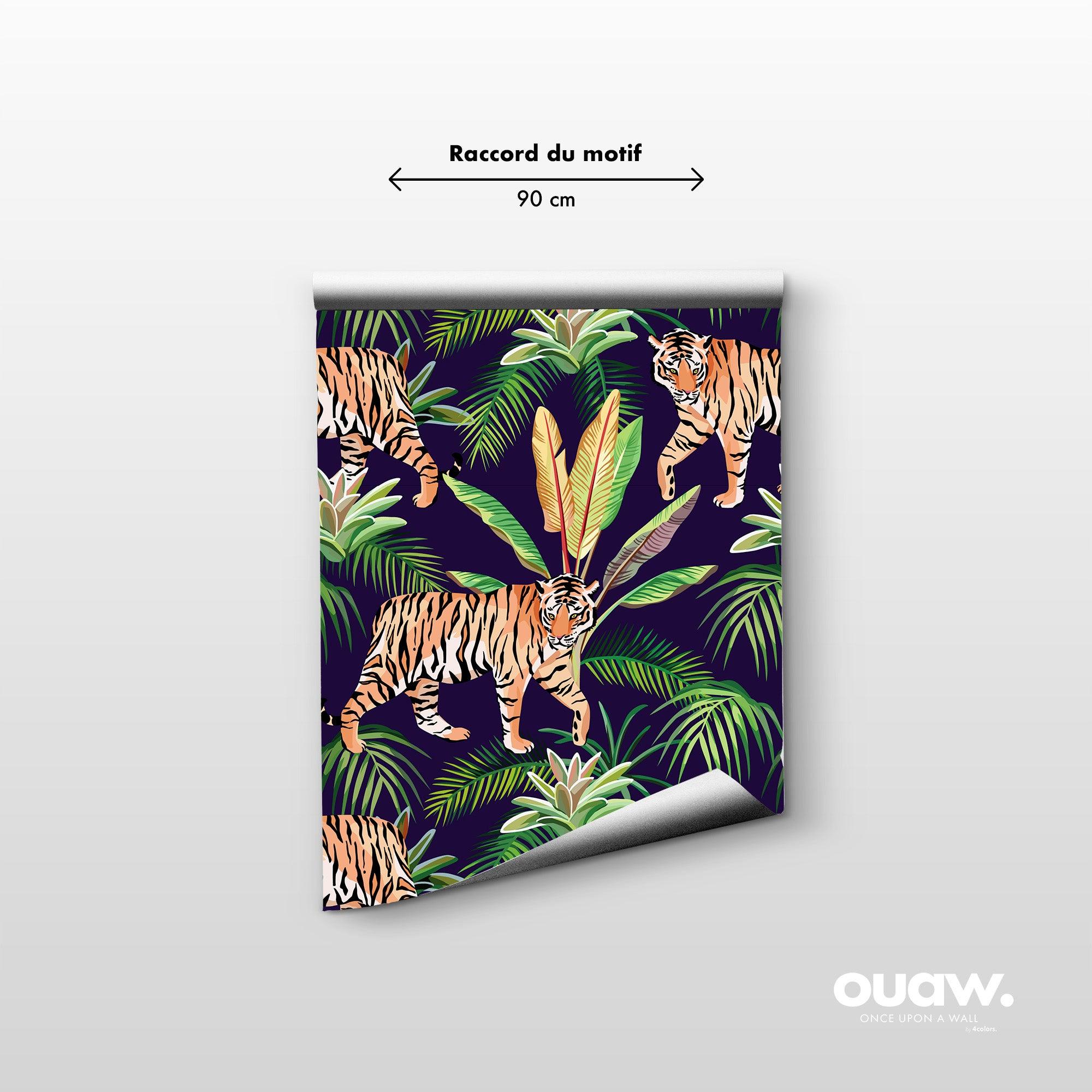 papier peint motifs tigres et feuilles tropicales